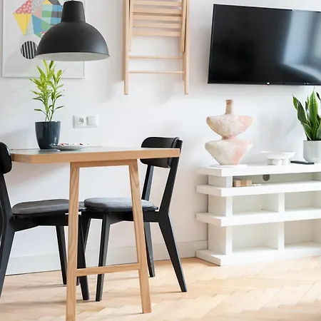 Rentplanet - Aleje Jerozolimskie Varsóvia